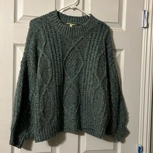 Women’s Gianni Bini green sweater